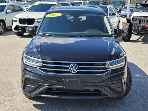 2024 Volkswagen Tiguan 2.0T SE