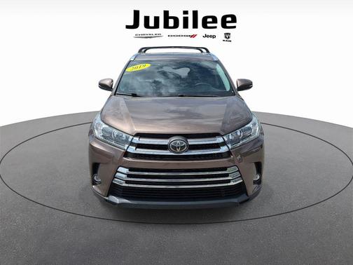 2019 Toyota Highlander 