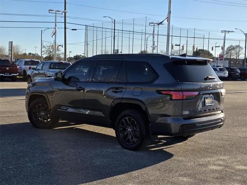 2023 Toyota Sequoia Platinum