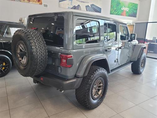 2025 Jeep Wrangler Rubicon 392