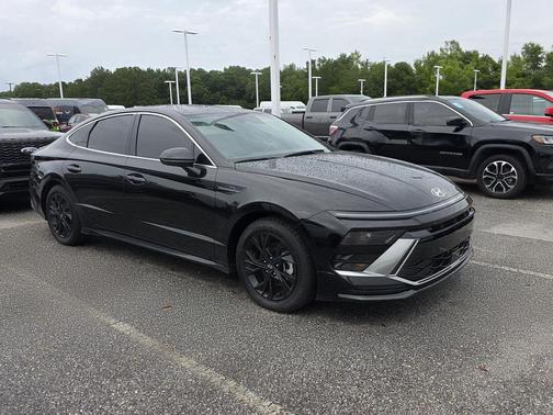 Onyx Black 2024 Hyundai SONATA SEL