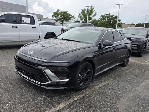 Onyx Black 2024 Hyundai SONATA SEL