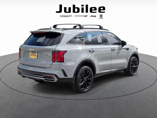 Wolf Gray 2023 Kia Sorento SX