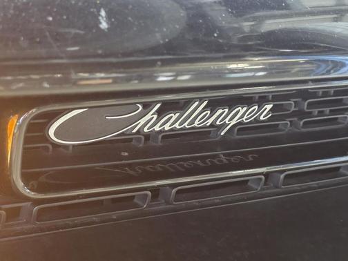 Pitch Black Clearcoat 2018 Dodge Challenger R/T 392