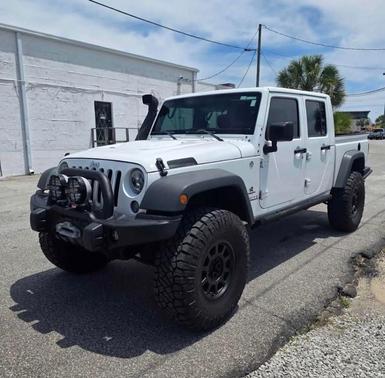Bright White Clearcoat 2015 Jeep Wrangler Unlimited Sport