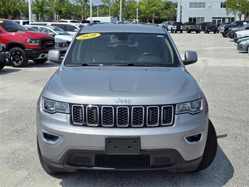 2020 Jeep Grand Cherokee Laredo E