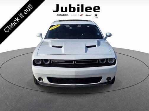 White Knuckle Clearcoat 2020 Dodge Challenger SXT