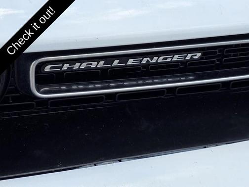 White Knuckle Clearcoat 2020 Dodge Challenger SXT