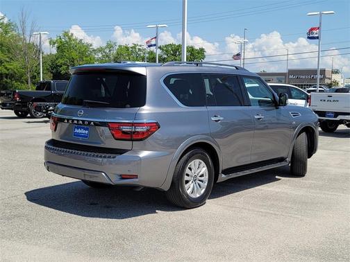 2022 Nissan Armada SV