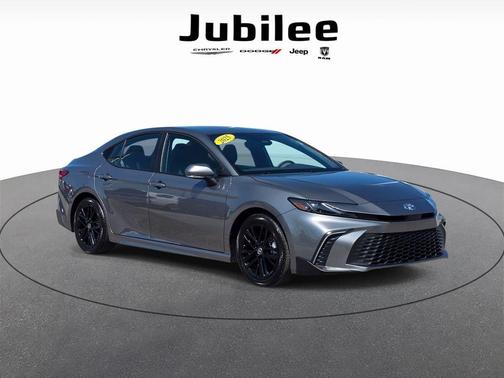 Metal 2025 Toyota Camry SE