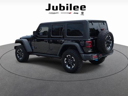 Black Clearcoat 2024 Jeep Wrangler 4xe Rubicon