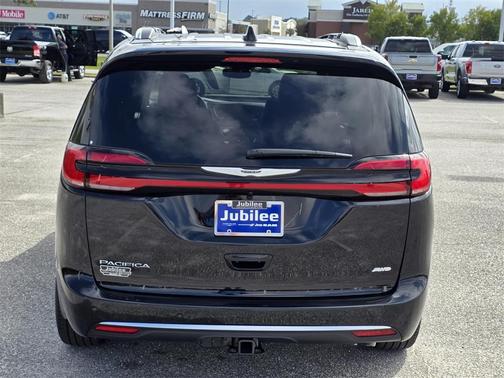 2026 Chrysler Pacifica Pinnacle