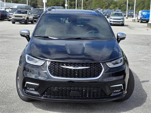 2026 Chrysler Pacifica Pinnacle