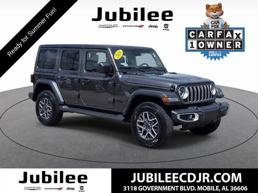 Granite Crystal Clearcoat Metallic 2025 Jeep Wrangler Sahara