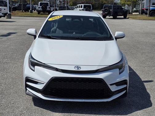 White 2023 Toyota Corolla SE