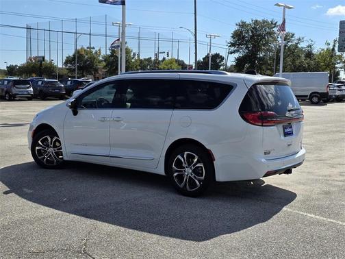 2026 Chrysler Pacifica Pinnacle
