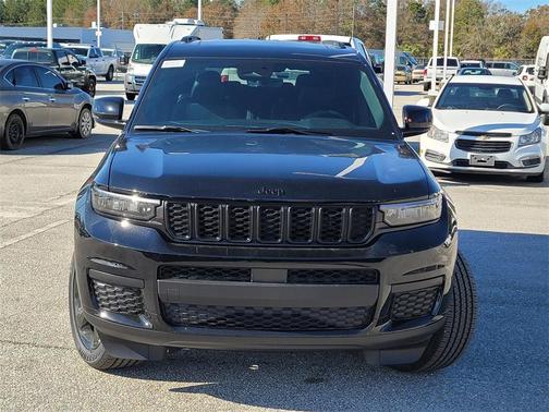 2025 Jeep Grand Cherokee L Laredo