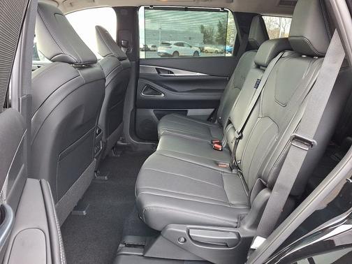MINERAL BLACK 2026 INFINITI QX60 Luxe AWD
