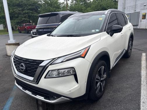 White 2022 Nissan Rogue Platinum