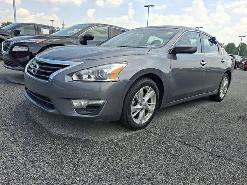 Gray 2014 Nissan Altima 2.5 SV