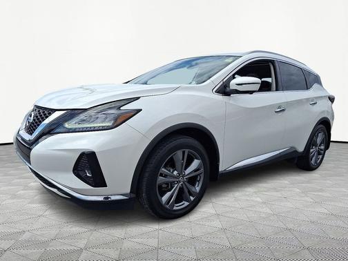 White 2020 Nissan Murano Platinum