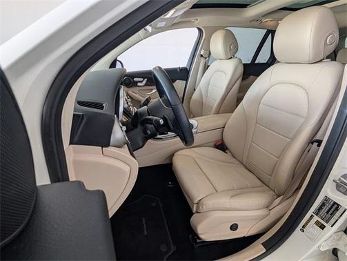 2021 Mercedes-Benz GLC 300 Base 4MATIC