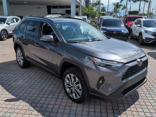 2022 Toyota RAV4 XLE Premium