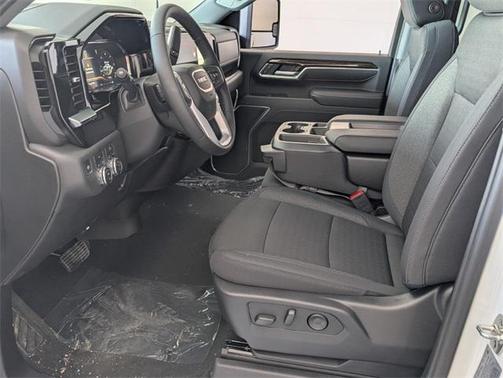 2025 GMC Sierra 2500 SLE