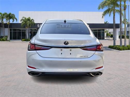 2022 Lexus ES 350 Base