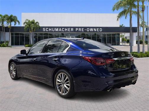 2023 INFINITI Q50 LUXE