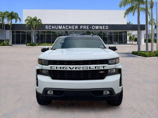 Summit White 2020 Chevrolet Silverado 1500 Custom