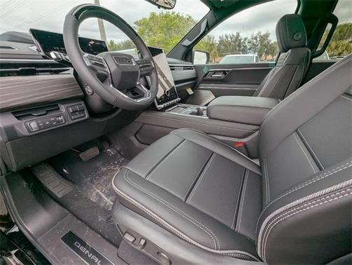 2025 GMC Sierra EV Denali