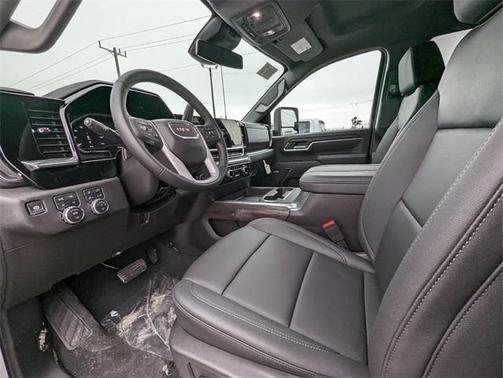 2025 GMC Sierra 2500 SLT