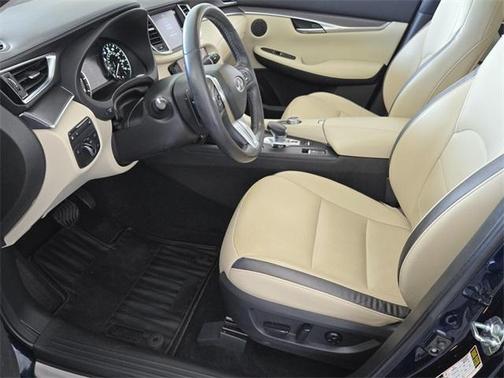 2022 INFINITI QX50 Luxe