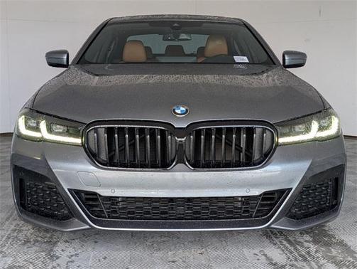 2022 BMW 530 i