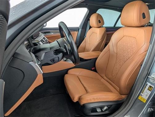 2022 BMW 530 i