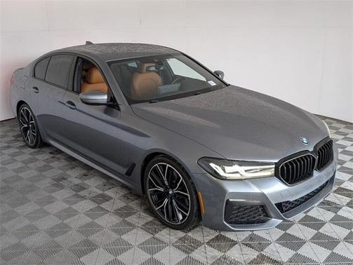 2022 BMW 530 i