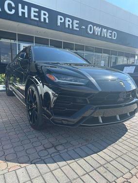 Nero Helene Metallic 2020 Lamborghini Urus Base