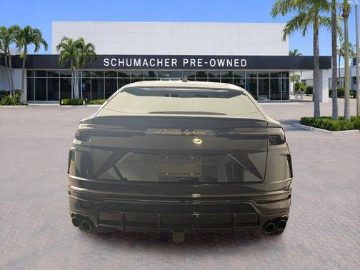 Nero Helene Metallic 2020 Lamborghini Urus Base