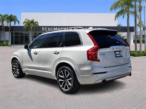 2019 Volvo XC90 T5 Momentum