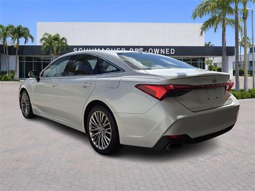 2019 Toyota Avalon XLE
