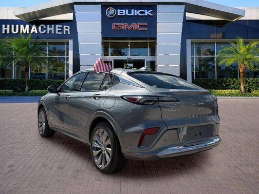 Moonstone Gray Metallic 2026 Buick Envista Avenir