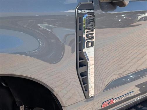 2023 Ford F-350 Platinum