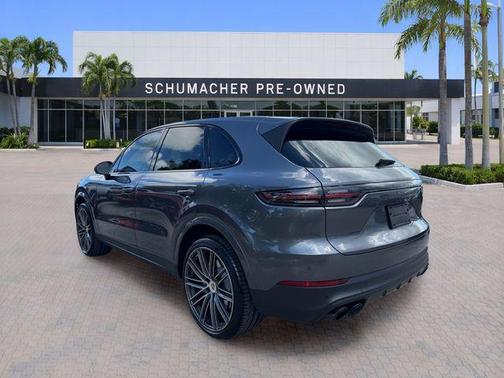 Gray 2022 Porsche Cayenne CARBRAVO CERTIFIED