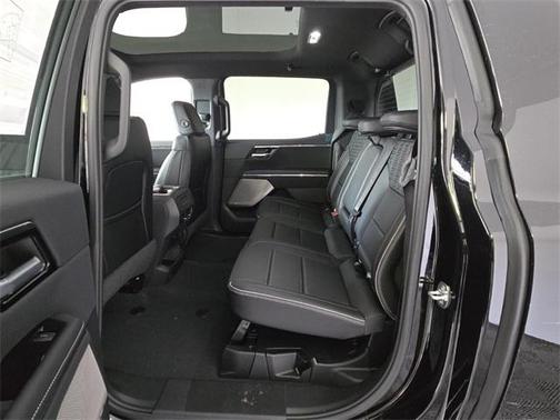 2025 GMC Sierra EV Denali