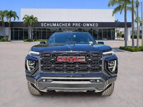 Onyx Black 2024 GMC Canyon Elevation