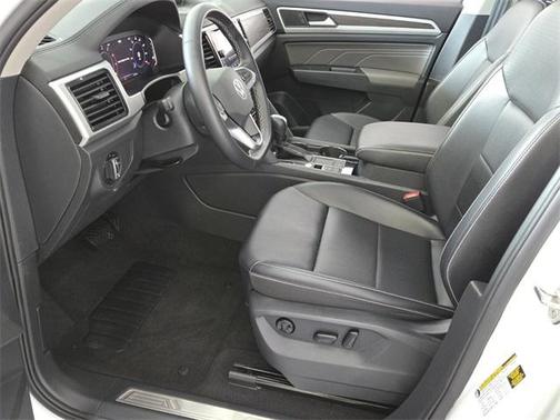 2022 Volkswagen Atlas 2.0T SE w/Technology