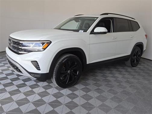 2022 Volkswagen Atlas 2.0T SE w/Technology