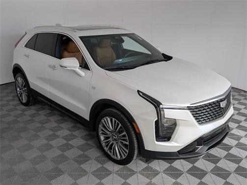 2024 Cadillac XT4 Premium Luxury
