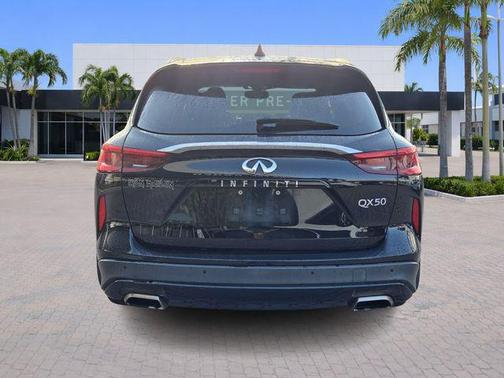 2021 INFINITI QX50 Luxe
